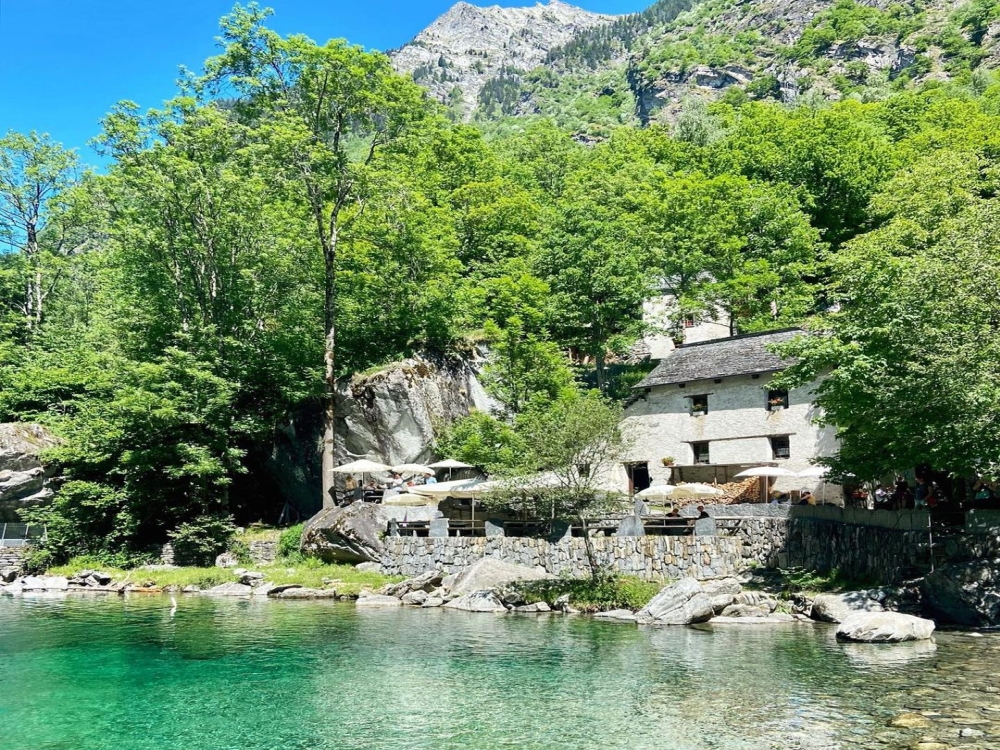 Casa alla Cascata - Ferienwohnung Maggia Maggiatal - Haus beim Wasserfall