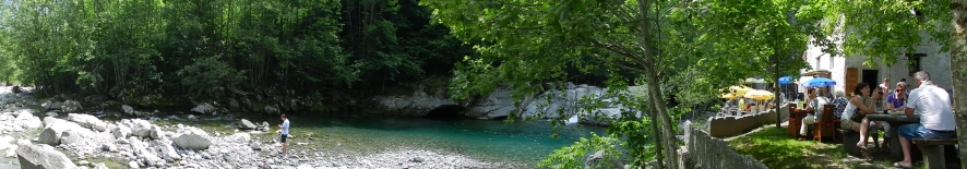 Grotto Pozzasc, Peccia