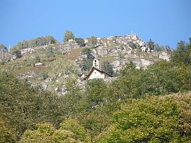 Chapel behind Casa alla Cascata (above Maggia)