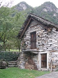 stone house, Aurigeno